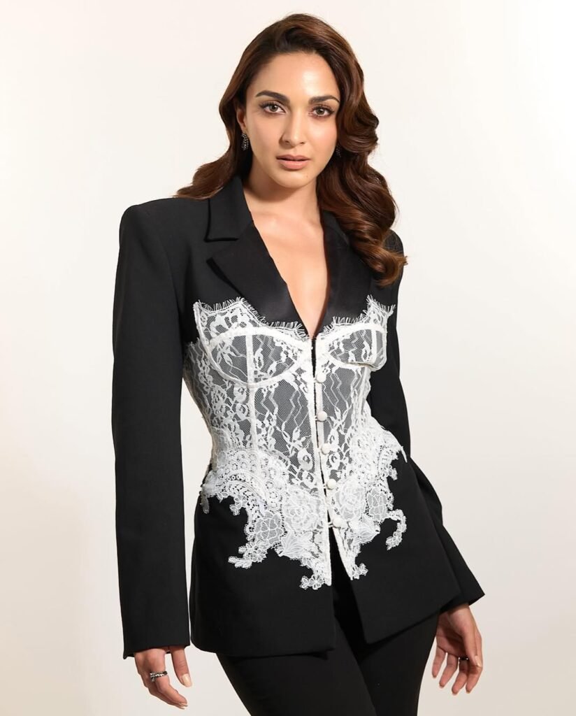 Bollywood Corset Trend