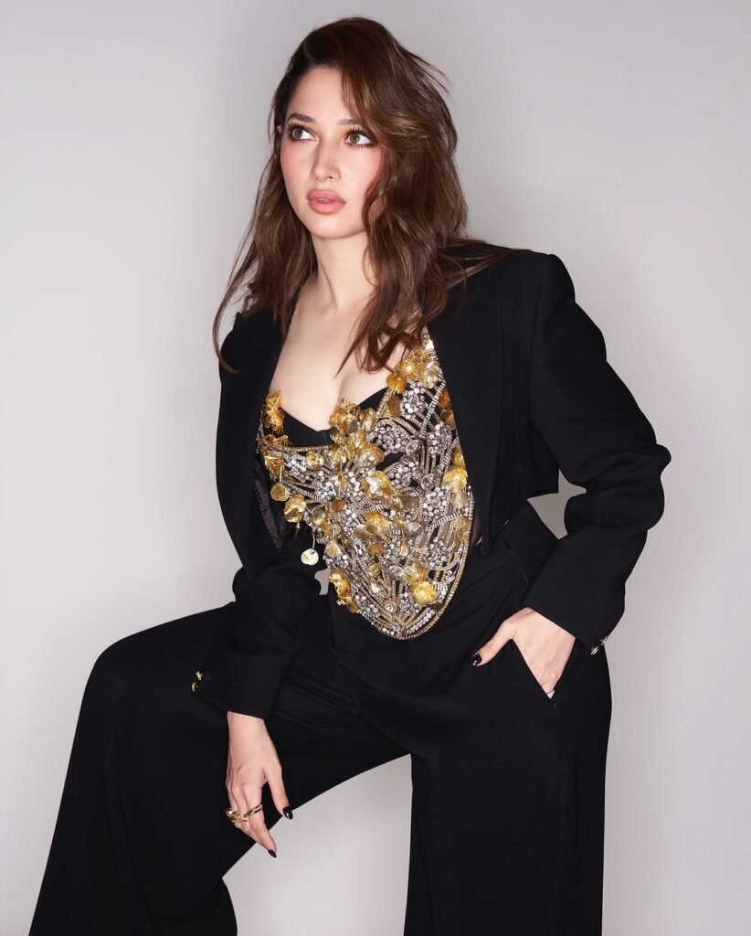 Bollywood Corset Trend