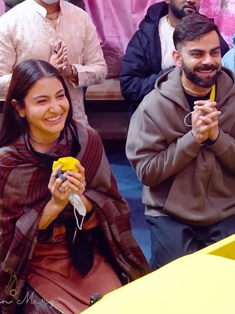 Anushka Sharma and Virat Kohli Visit Premanand Ji Maharaj Again, Seek Spiritual Guidance in Vrindavan