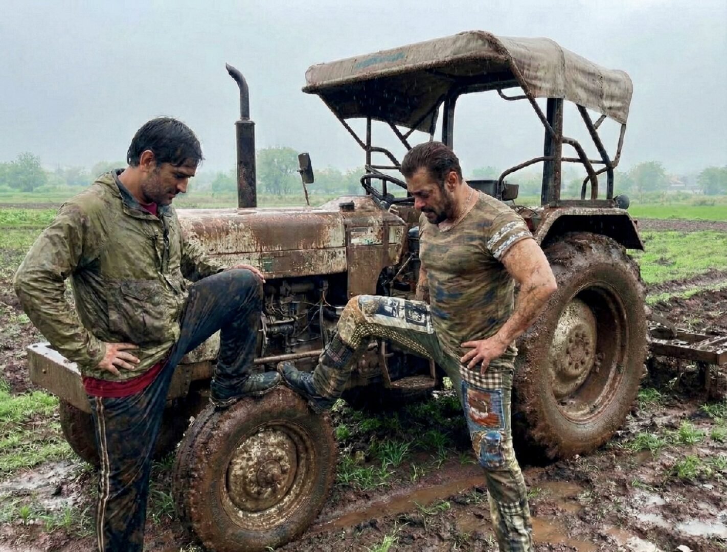 Salman Khan’s Muddy Throwback With MS Dhoni and AP Dhillon Goes Viral Ahead of His 60th Birthday