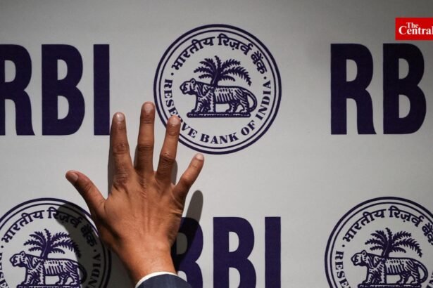 RBI Puts $100 Million Cap on Forex Positions as Rupee Faces Pressure